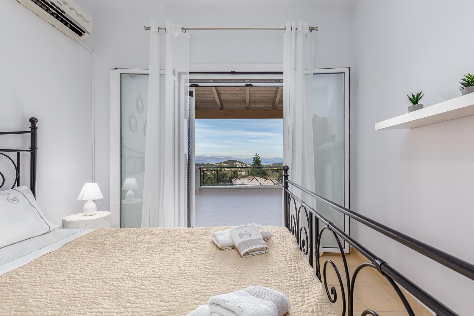 Villa Olivia Corfu - Amazing Sea-View 3 Bedroom Villa With A Pool Gazatika ภายนอก รูปภาพ